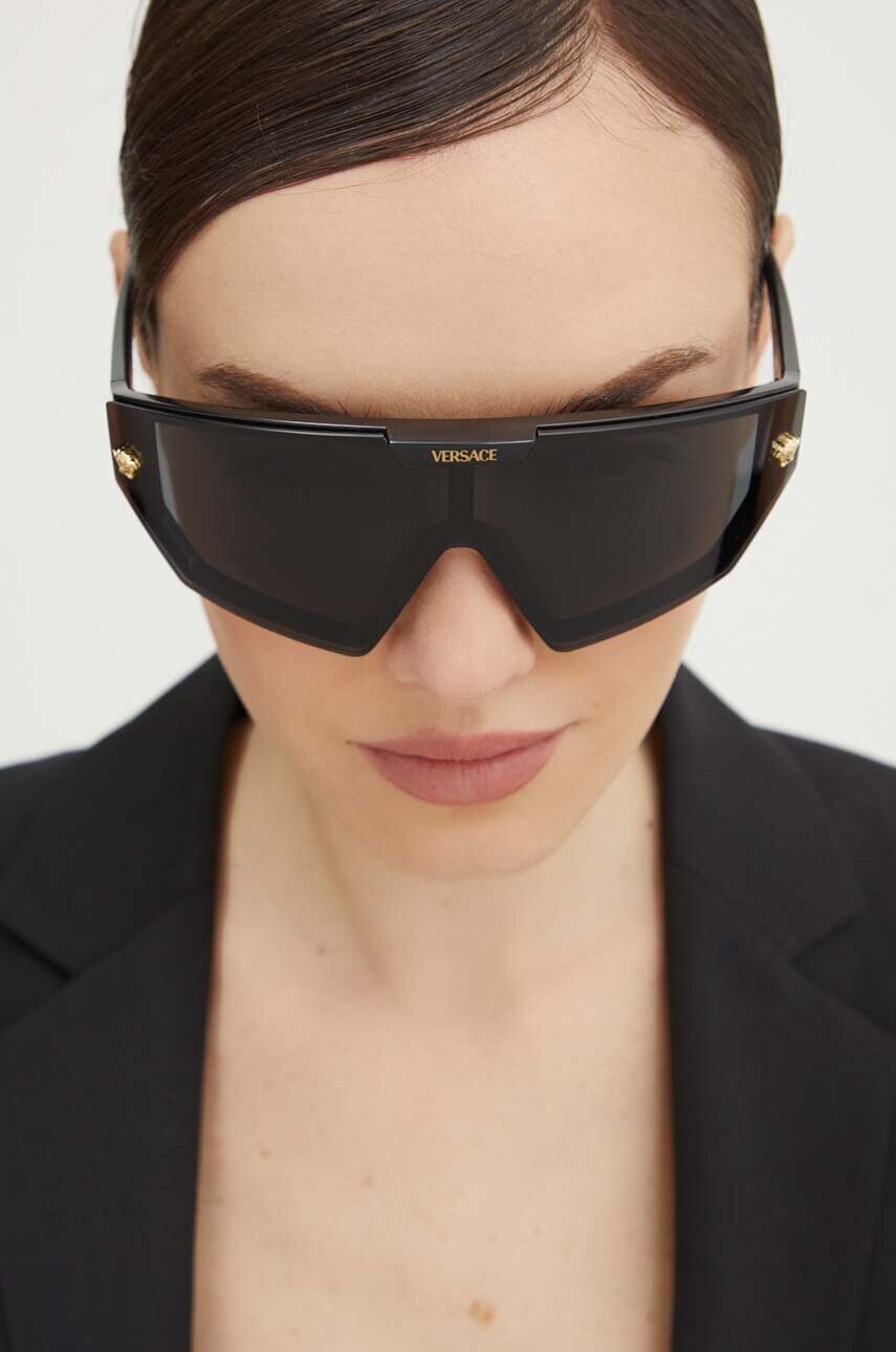 Сонцезахисні окуляри Versace колір чорний 0VE4461