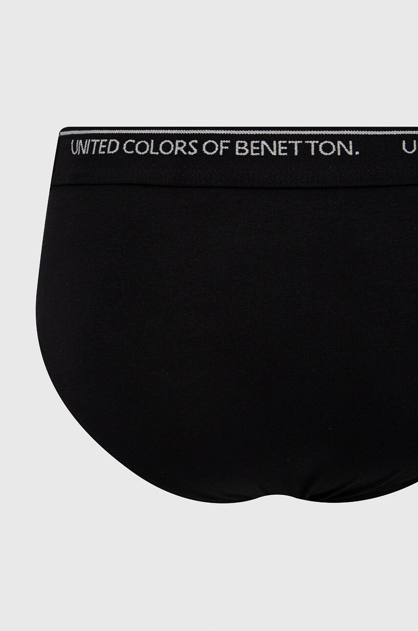 Сліпи United Colors of Benetton чоловічі колір білий