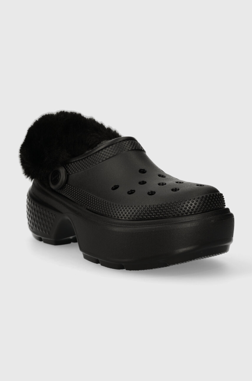 Шльопанці Crocs Stomp Lined Clog жіночі колір чорний на платформі 208546