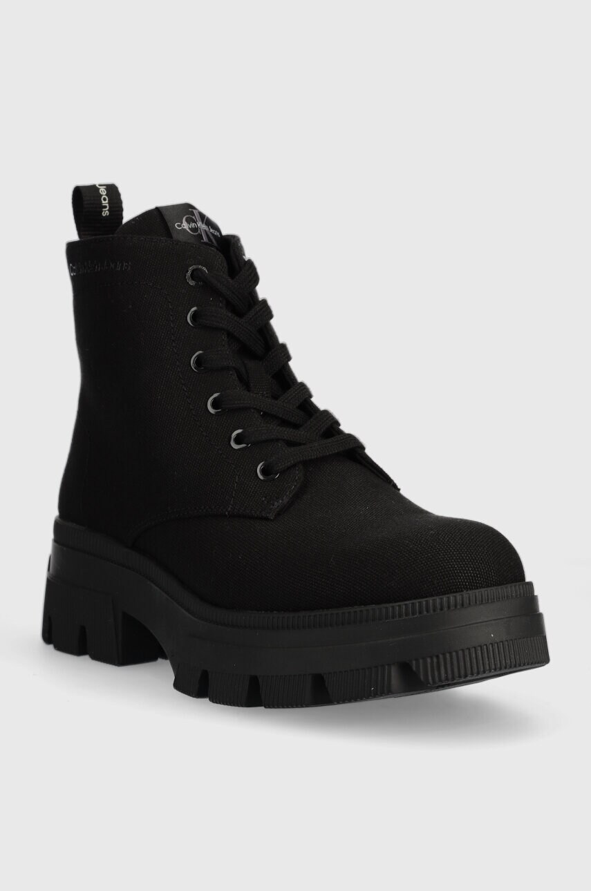 Черевики Calvin Klein Jeans CHUNKY COMBAT LACEUP жіночі колір чорний на плоскому ходу YW0YW01239