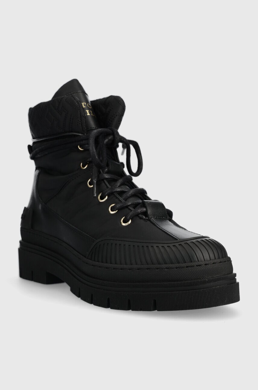Черевики Tommy Hilfiger TH MONOGRAM OUTDOOR BOOT жіночі колір чорний на плоскому ходу утеплене FW0FW07502
