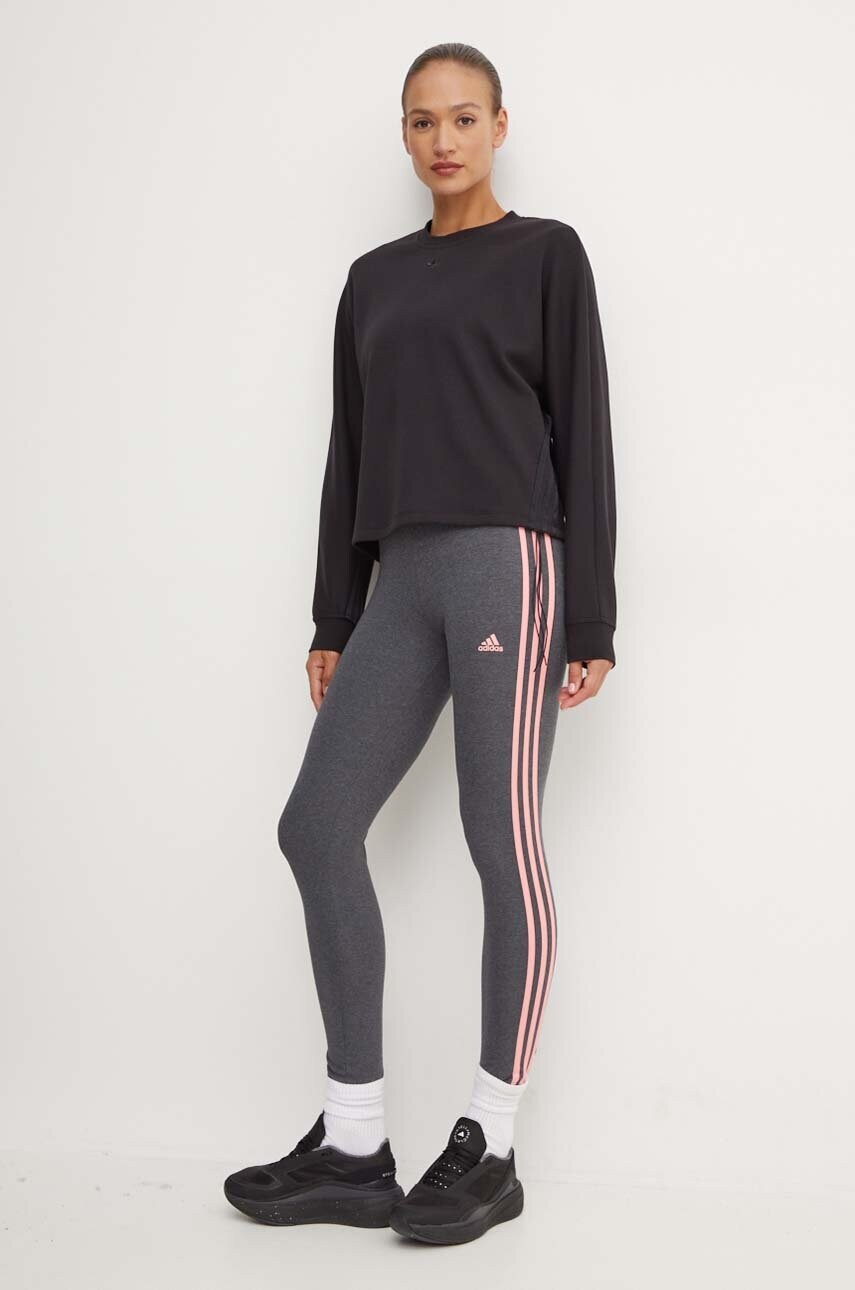 Кофта adidas Originals жіноча колір чорний з аплікацією IW5507