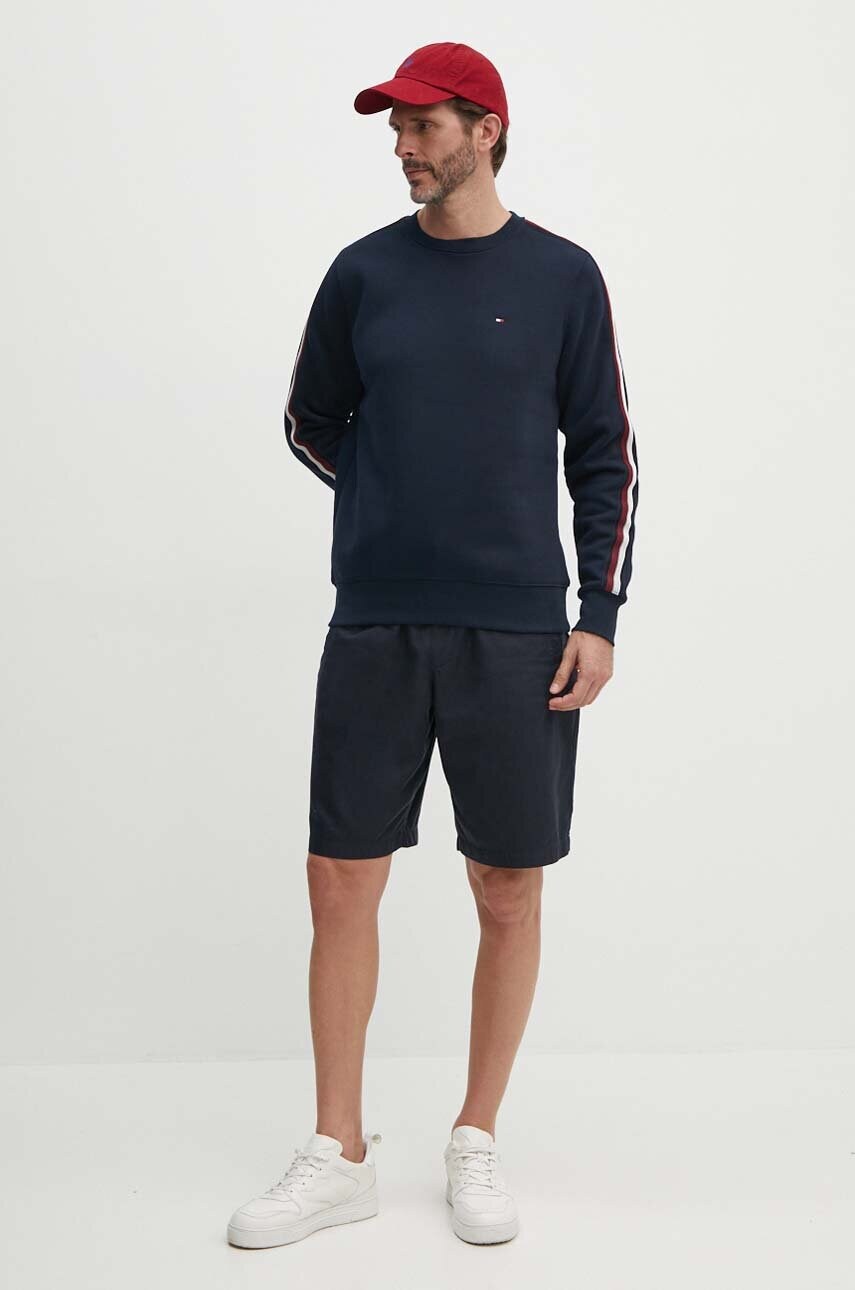 Кофта Tommy Hilfiger чоловіча колір синій з аплікацією MW0MW35569