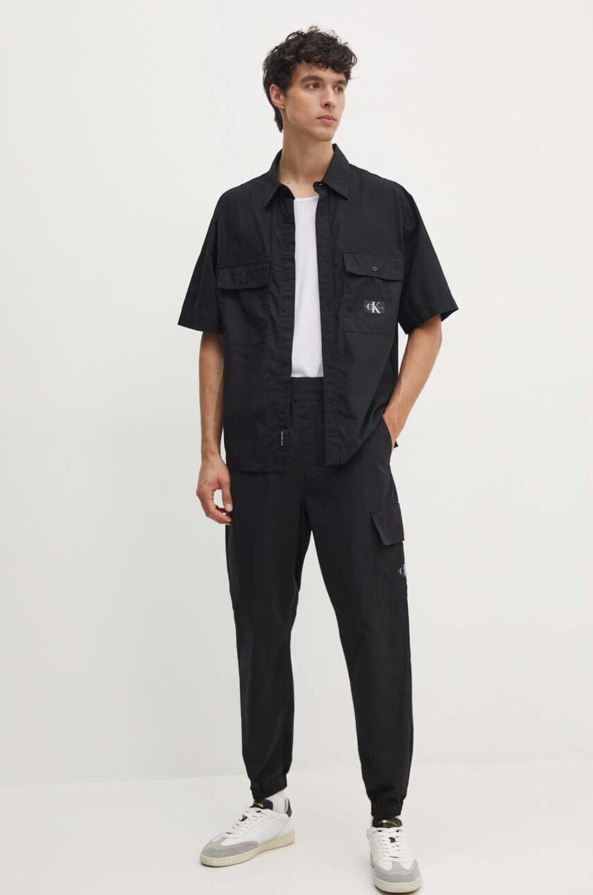 Бавовняна сорочка Calvin Klein Jeans чоловіча колір чорний relaxed класичний комір J30J325606