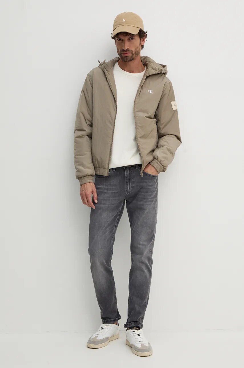 Куртка Calvin Klein Jeans чоловіча колір зелений перехідна J30J325596