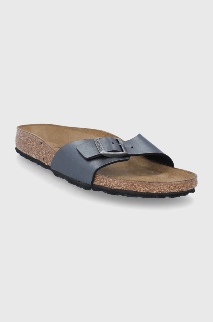 Шльопанці Birkenstock Madrid жіночі колір сірий Narrow Width 1021532-black