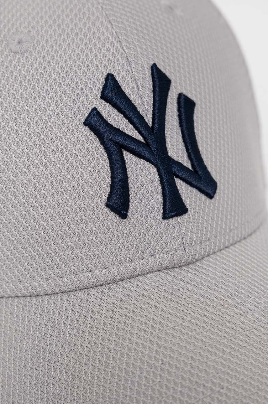 Кепка New Era колір сірий з аплікацією NEW YORK YANKEES