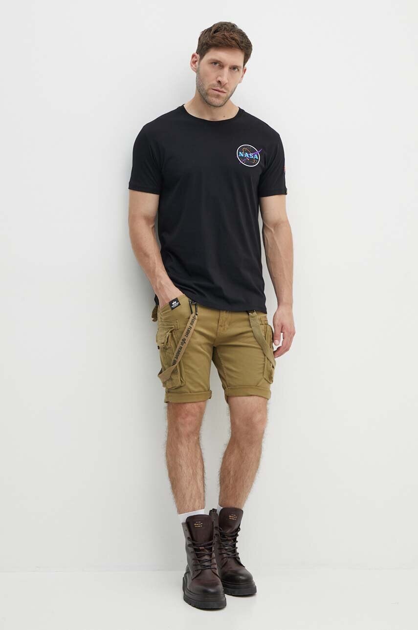 Шорти Alpha Industries чоловічі колір зелений