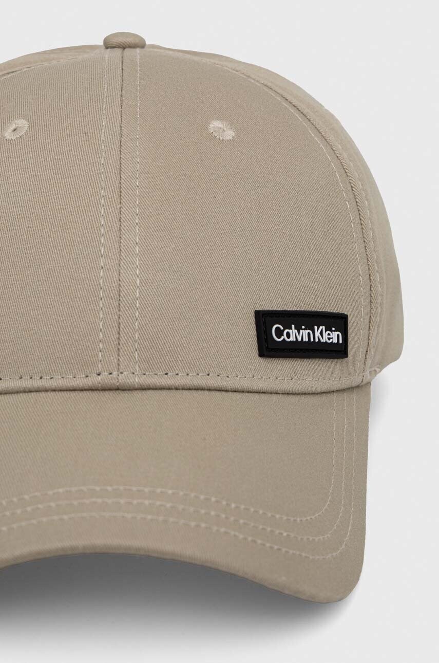 Бавовняна бейсболка Calvin Klein колір бежевий з аплікацією