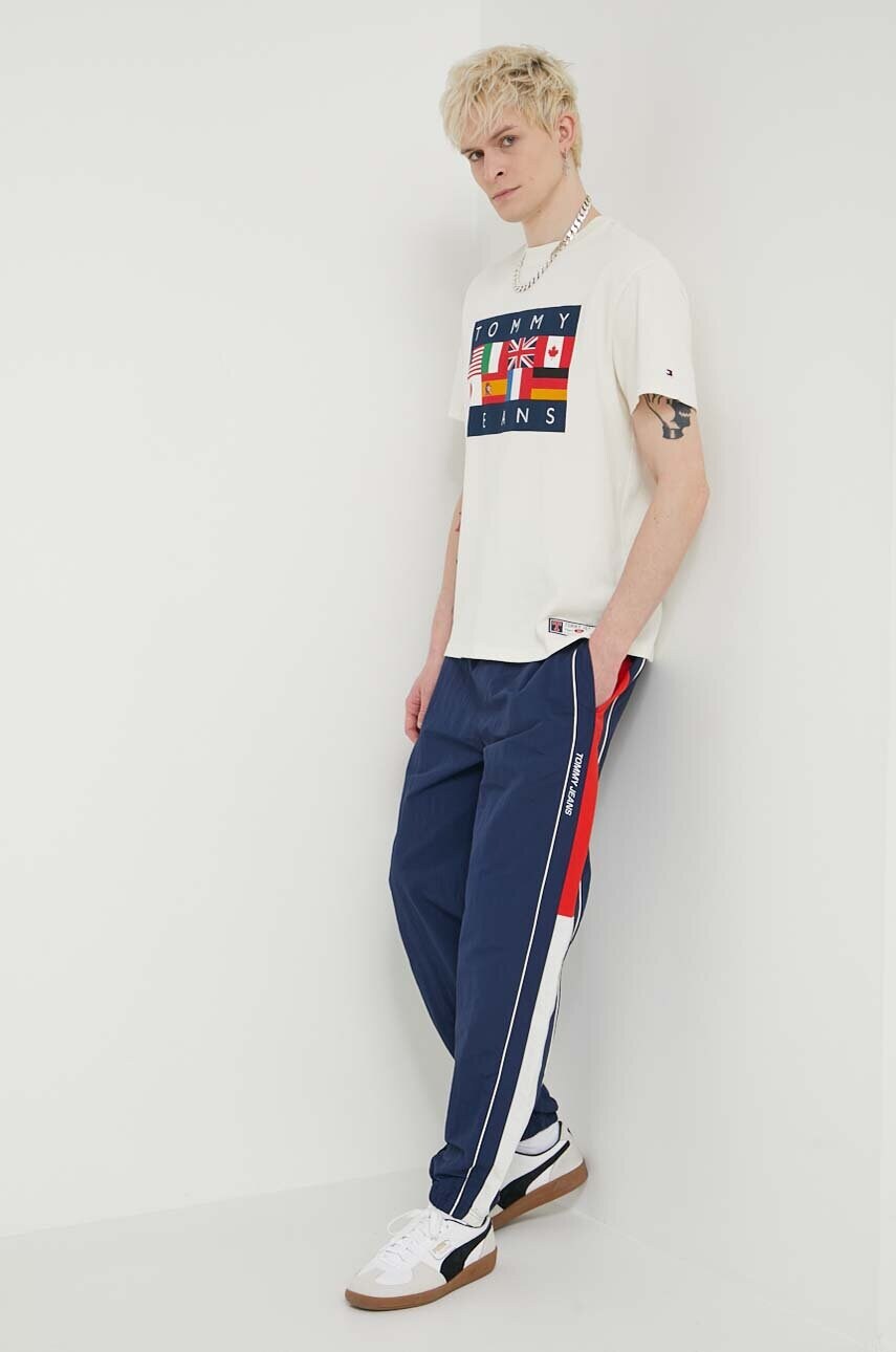 Спортивні штани Tommy Jeans Archive Games колір синій візерунок DM0DM19539