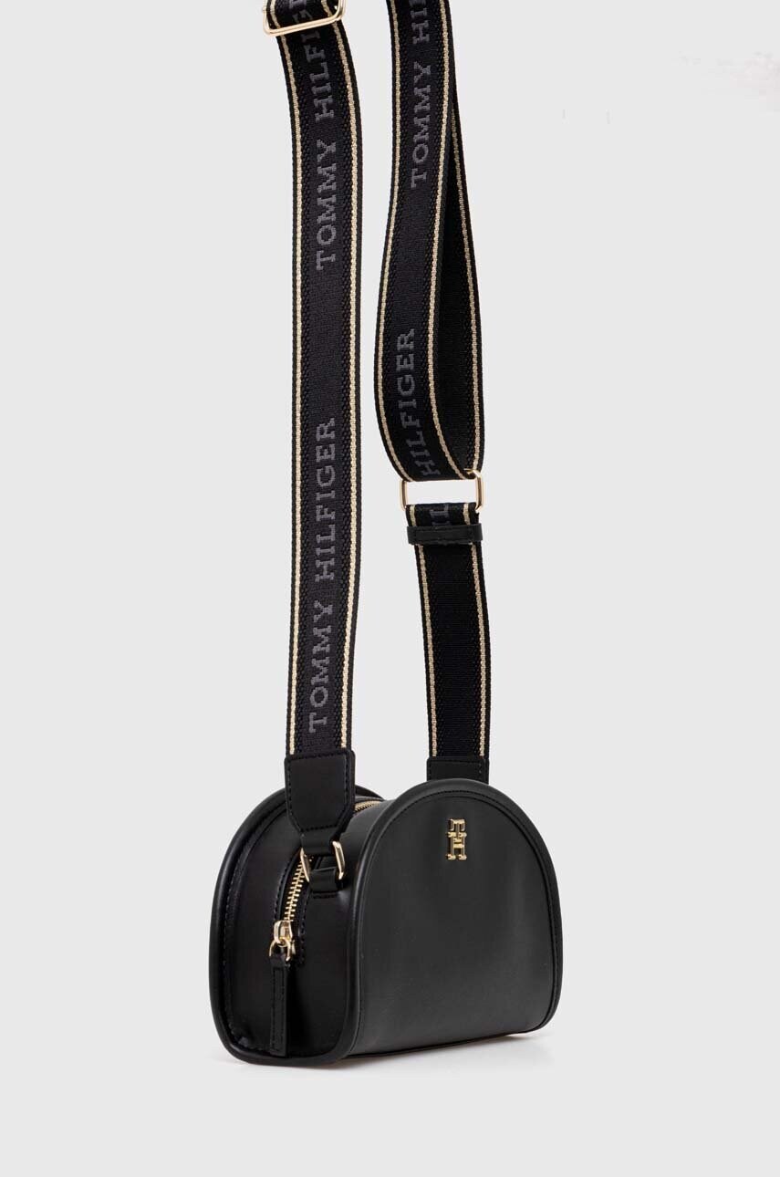Сумочка Tommy Hilfiger колір чорний AW0AW16774