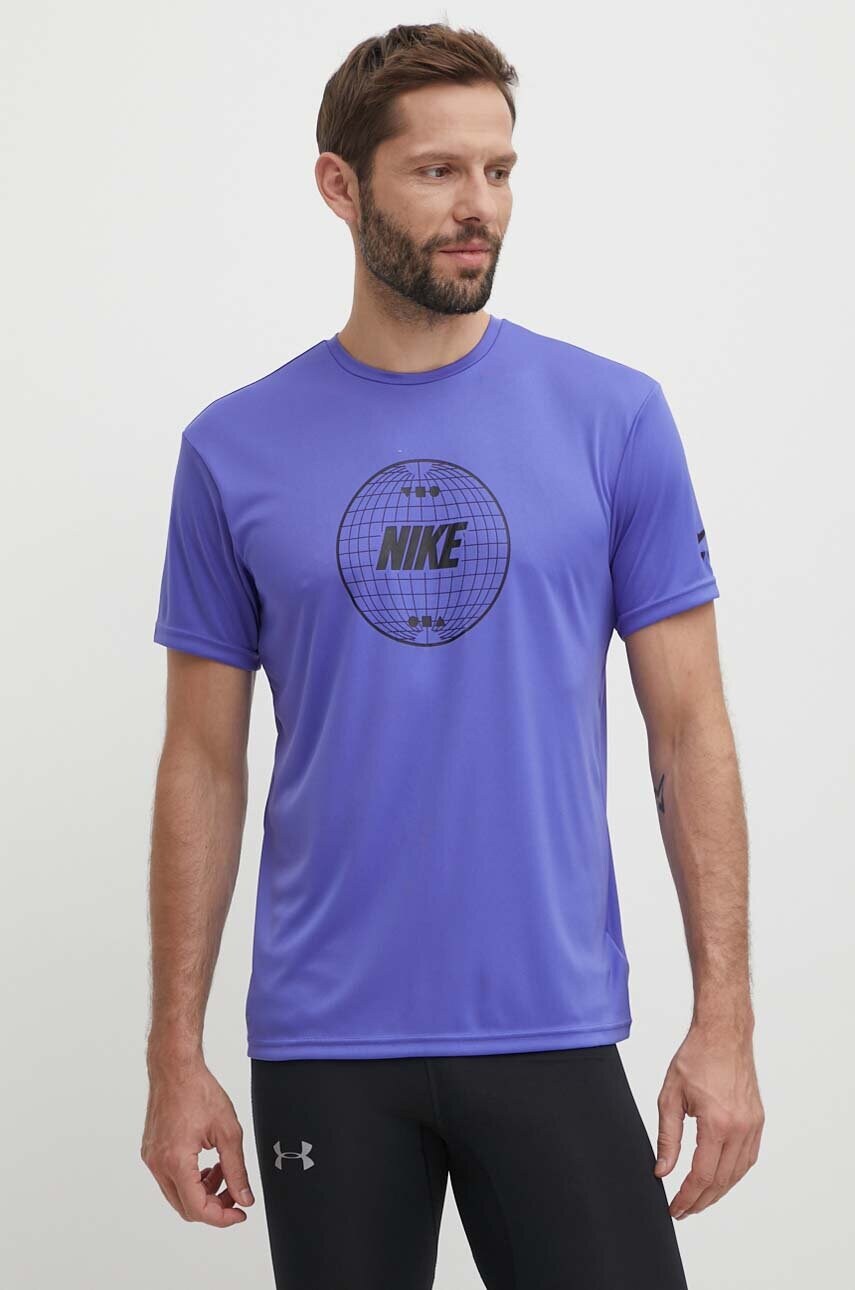 Тренувальна футболка Nike Lead Line колір фіолетовий з принтом