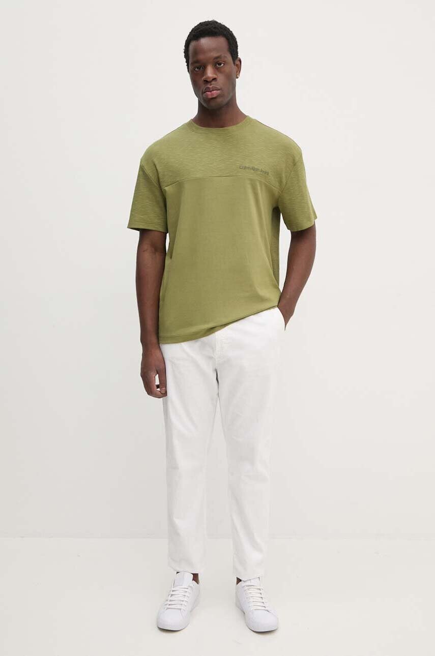 Футболка Calvin Klein Jeans чоловіча колір зелений з аплікацією J30J325424