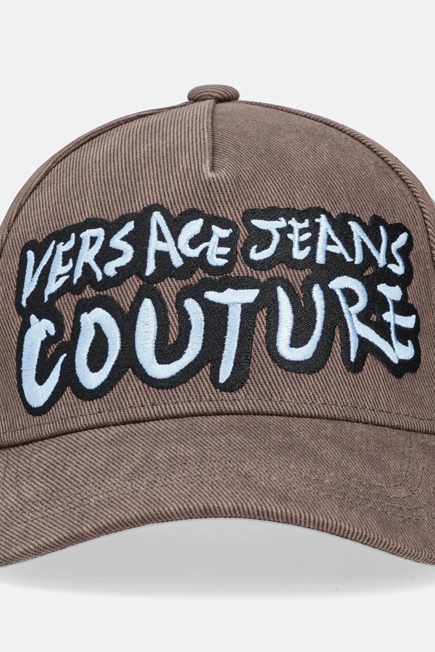 Бавовняна бейсболка Versace Jeans Couture колір коричневий з аплікацією 78HAZK61 ZG374