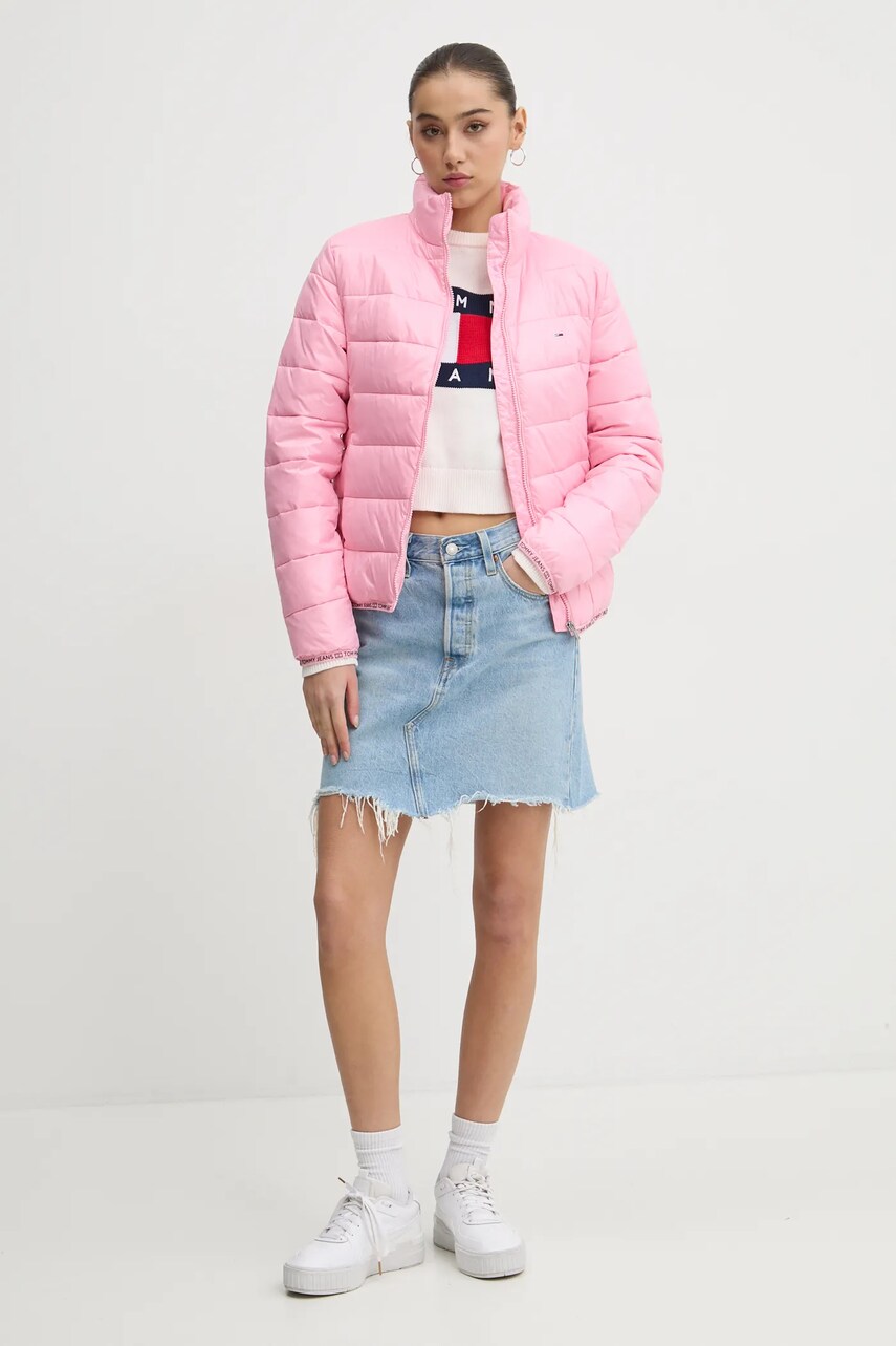 Куртка Tommy Jeans жіноча колір рожевий зимова DW0DW19312