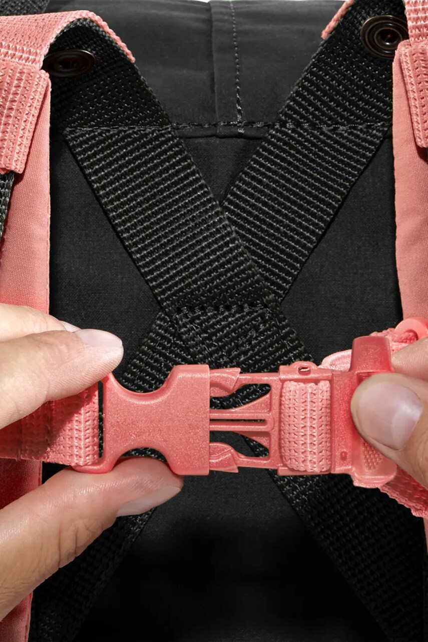 Нагрудний ремінь Fjallraven Kanken Chest Strap колір червоний малий однотонний F23507
