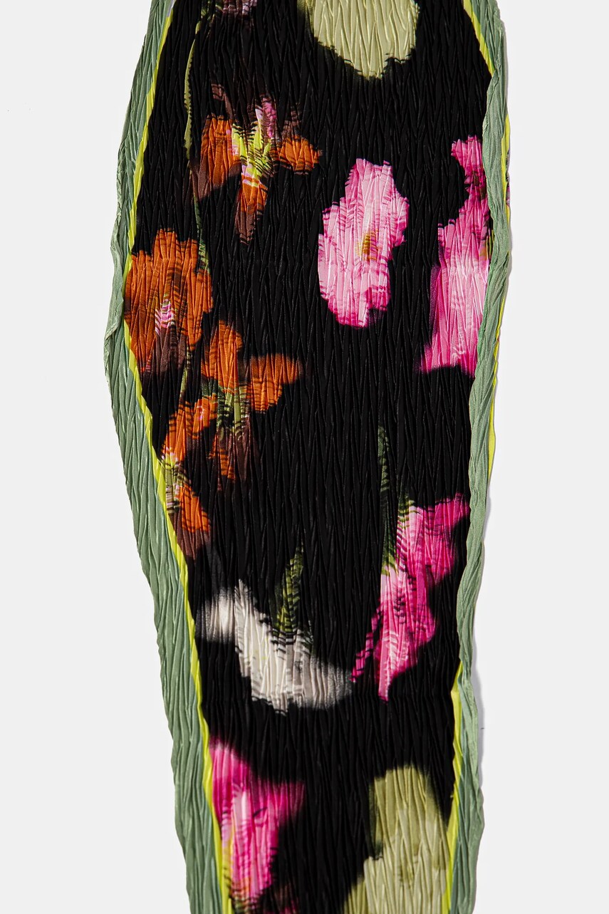 Хустка Desigual BOTANIC DREAMZ жіноча колір чорний візерунок 25SAWA36
