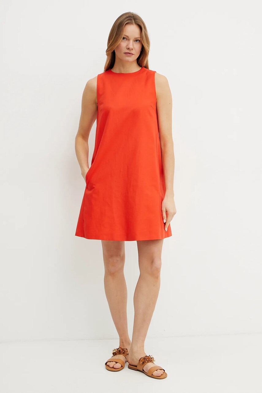 Сукня з домішкою льону Weekend Max Mara колір червоний mini розкльошена 2515221102600