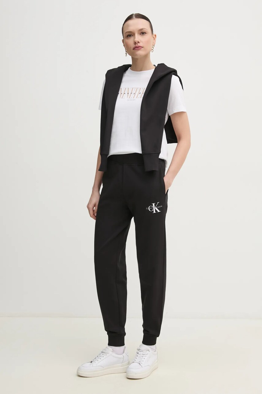 Бавовняна футболка Calvin Klein Jeans жіноча колір білий J20J225259