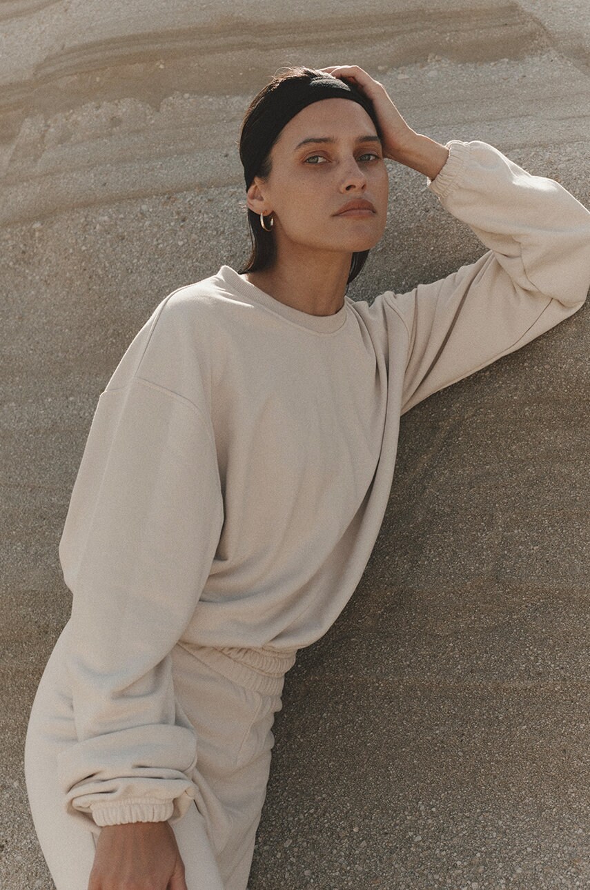 Кофта MUUV. Subtle Cotton жіноча колір бежевий однотонна